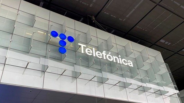  Telefónica ha presentado sus resultados del primer semestre en plena reorganización del sector de las telecomunicaciones en España. (Archivo) 