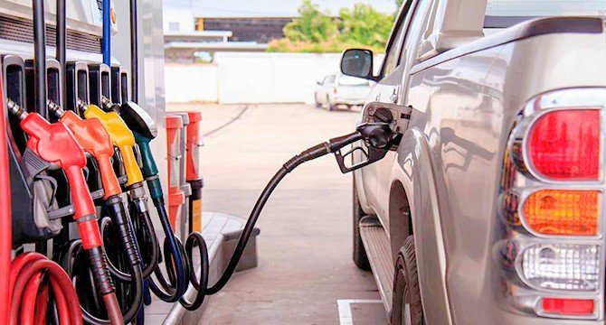  Esta evolución refleja el descenso de los precios de los carburantes, y también, aunque en menor medida, la caída de alimentación y electricidad. (Archivo) 